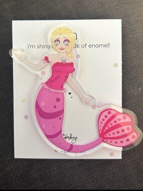 Barbie Fairytopia mermaidia elina acrylic fantasy pin